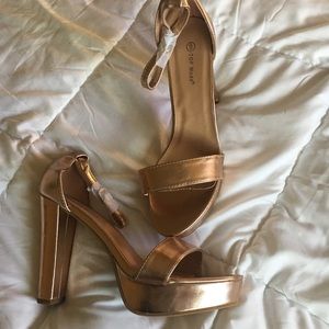Size 9 heels